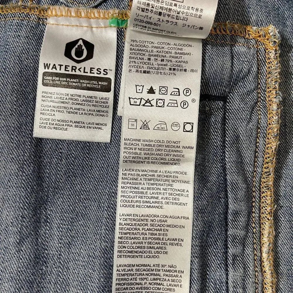 Levi’s Men’s Trucker Jacket  - Picture 8 of 12